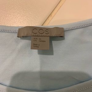 Simple light blue shirt! 👕